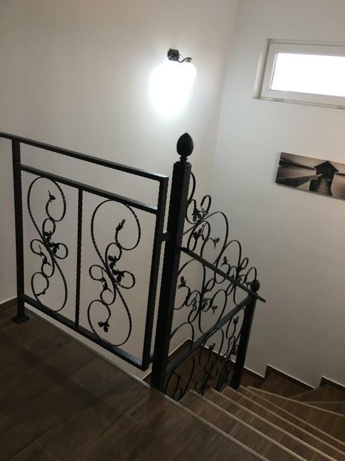 Casa Alba Hotel Sandulesti Buitenkant foto