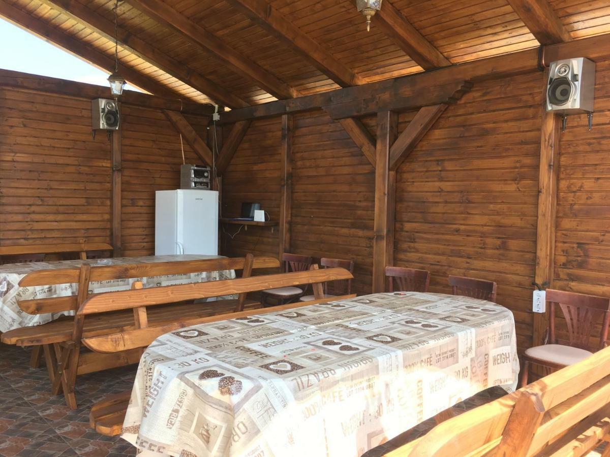 Casa Alba Hotel Sandulesti Buitenkant foto